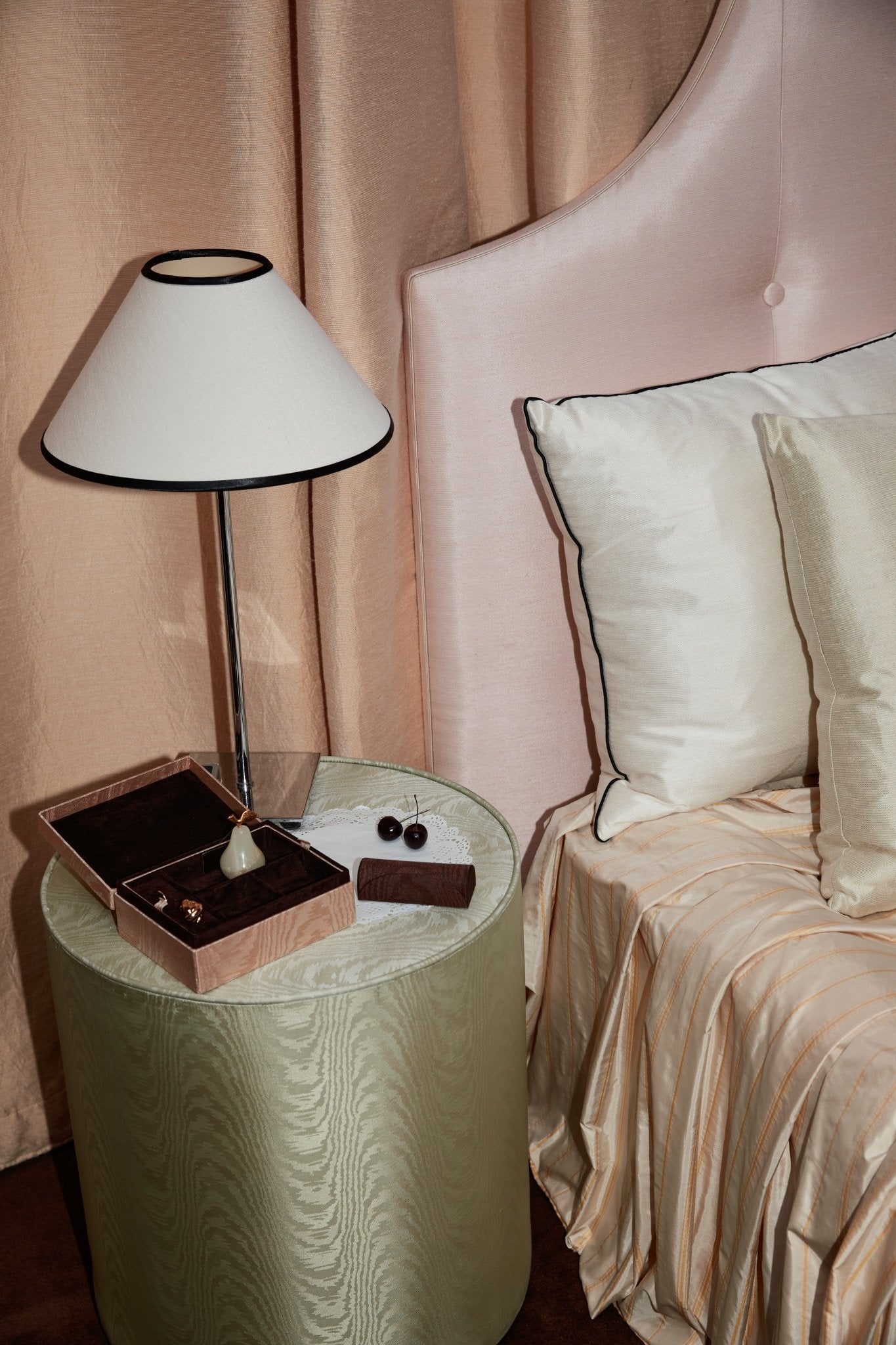 The CC Piped Cushion in Silk Sateen Pillows