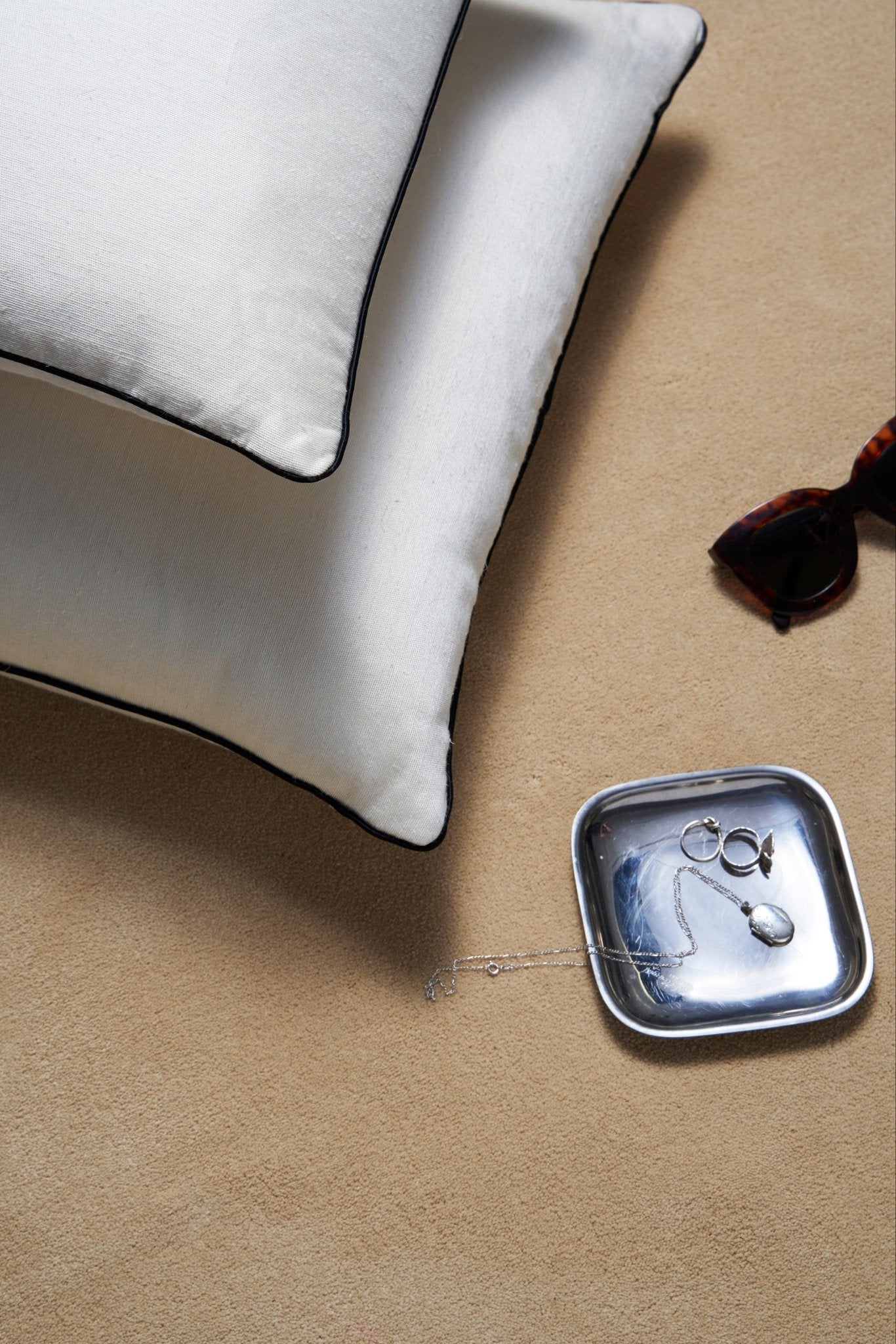 The CC Piped Cushion in Silk Sateen Pillows