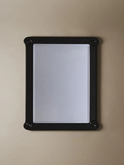 'The Nautilus Mirror’ by Astrid Houssin