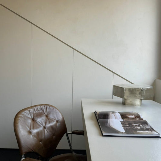 The Standing Desk by Kasanai