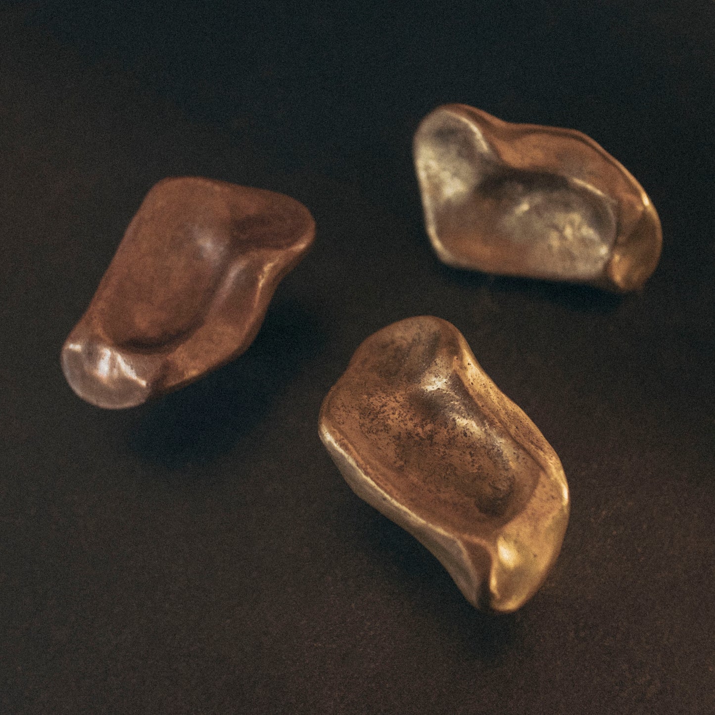 Tough Pinch Small Knob/Hook by Evaanna Hardware