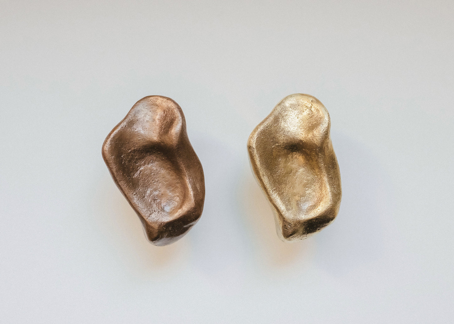 Tough Pinch Small Knob/Hook by Evaanna Hardware