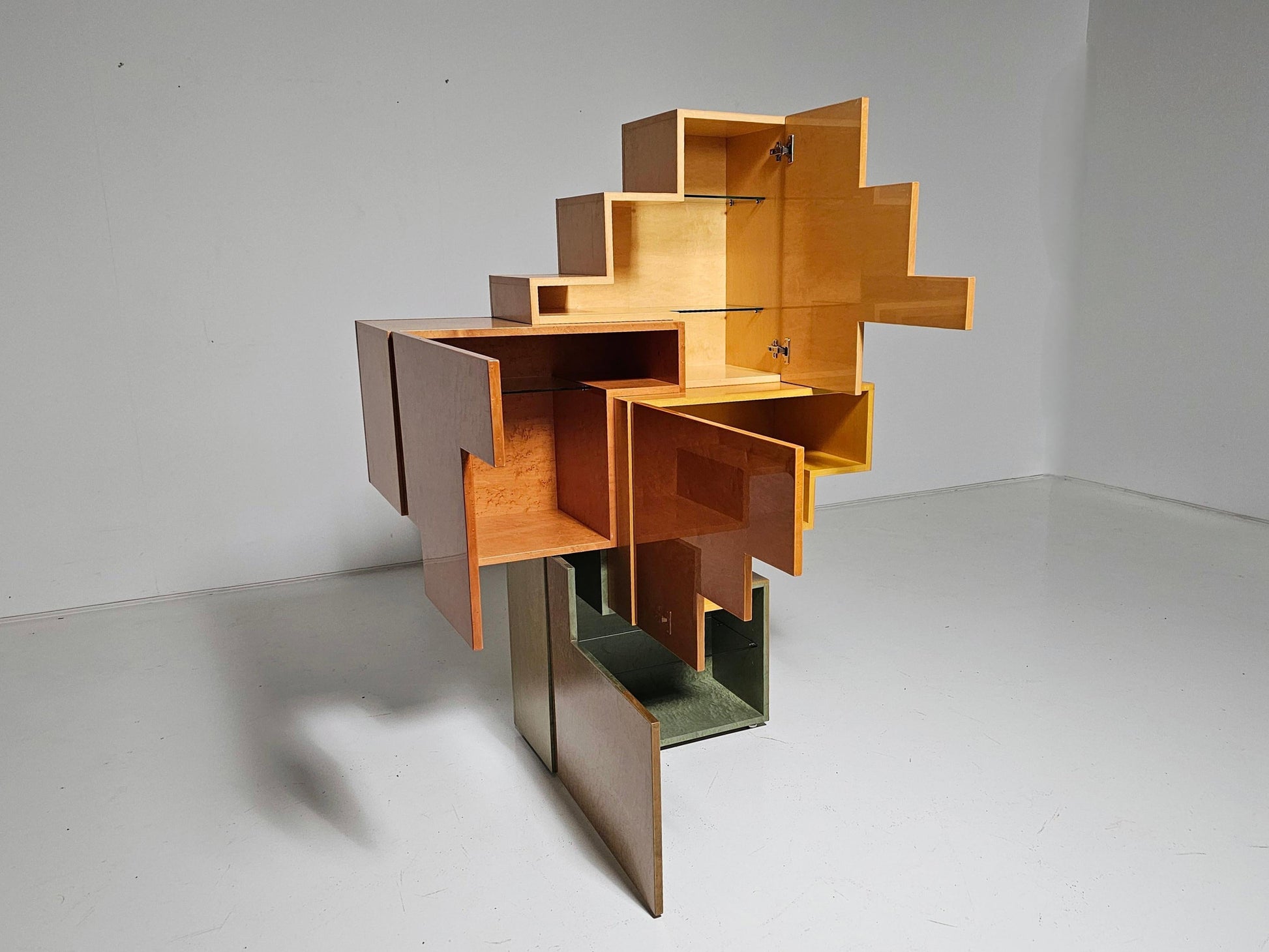 Unique Burlwood Sculptural Cubist Cabinet, Italy, 1990s Cabinets