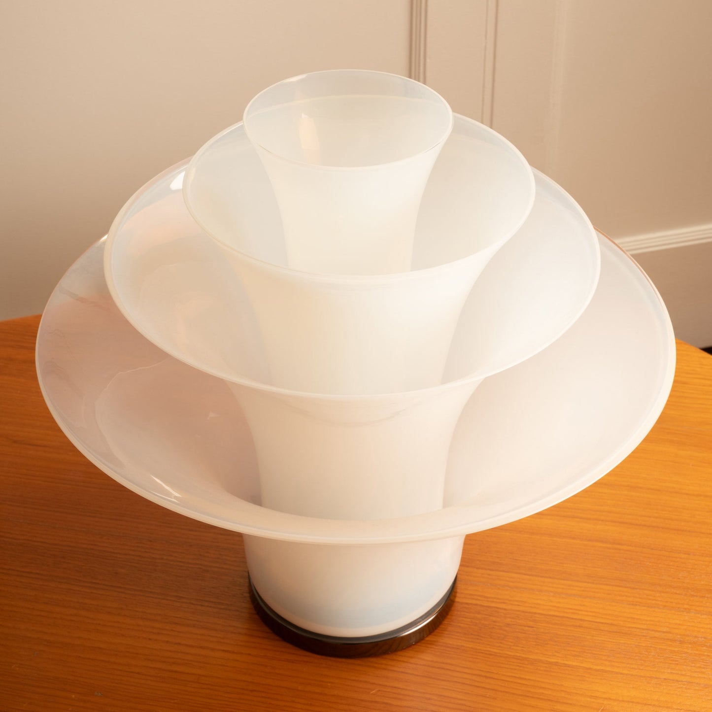 Venetian Glass Petal Lamp by Tonin Casa - Edition XXI's Table Lamps