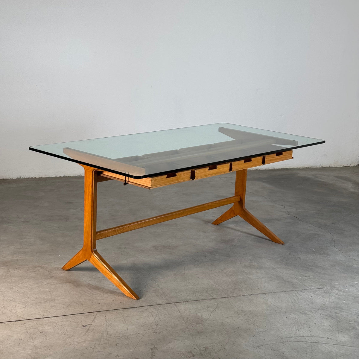 Very Rare Walnut Working Table / Desk by Ignazio Gardella, Milan, Italy, 1950 Desks