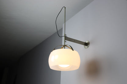 Vico Magistretti "Omega" Wall Lamp for Artemide Sconces
