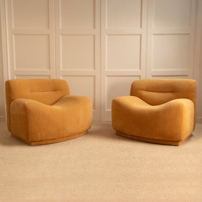 Pair of Wave Armchairs, Italy 1970s Chairs