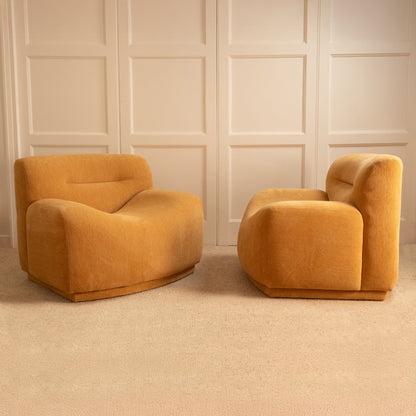 Pair of Wave Armchairs, Italy 1970s Chairs