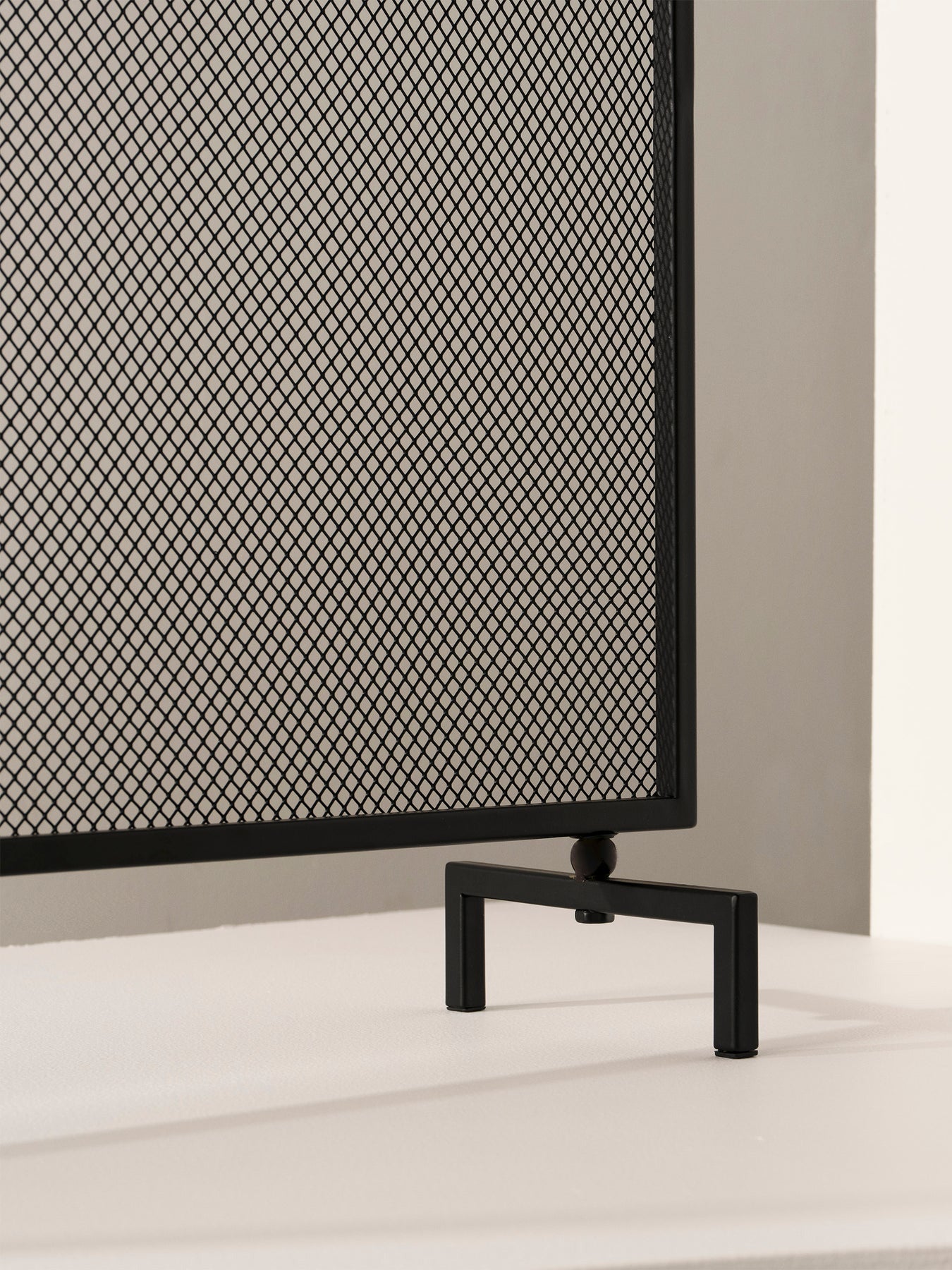Wave Fire Screen Fireplace