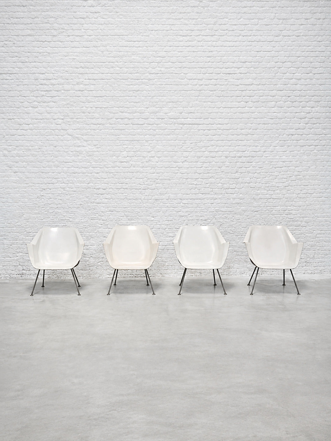 Wim Rietveld & André Cordemeyer for Gispen, Model 416 Chairs, Molded Polyester and Tubular Metal Chairs