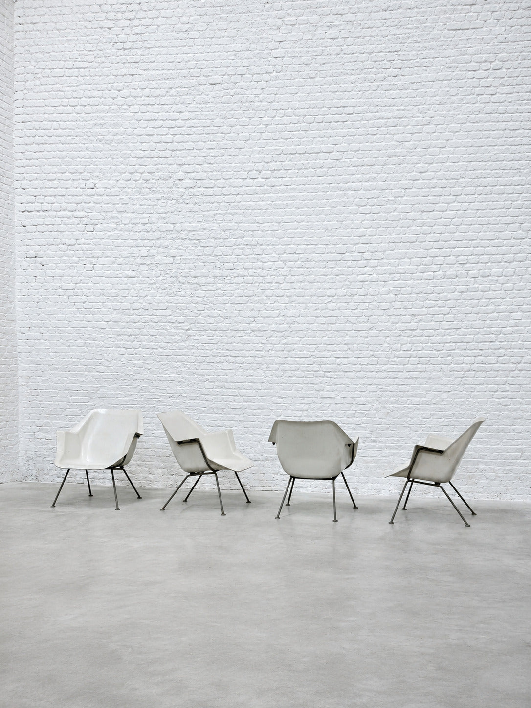Wim Rietveld & André Cordemeyer for Gispen, Model 416 Chairs, Molded Polyester and Tubular Metal Chairs