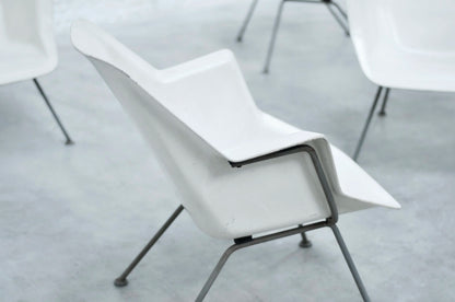 Wim Rietveld & André Cordemeyer for Gispen, Model 416 Chairs, Molded Polyester and Tubular Metal Chairs