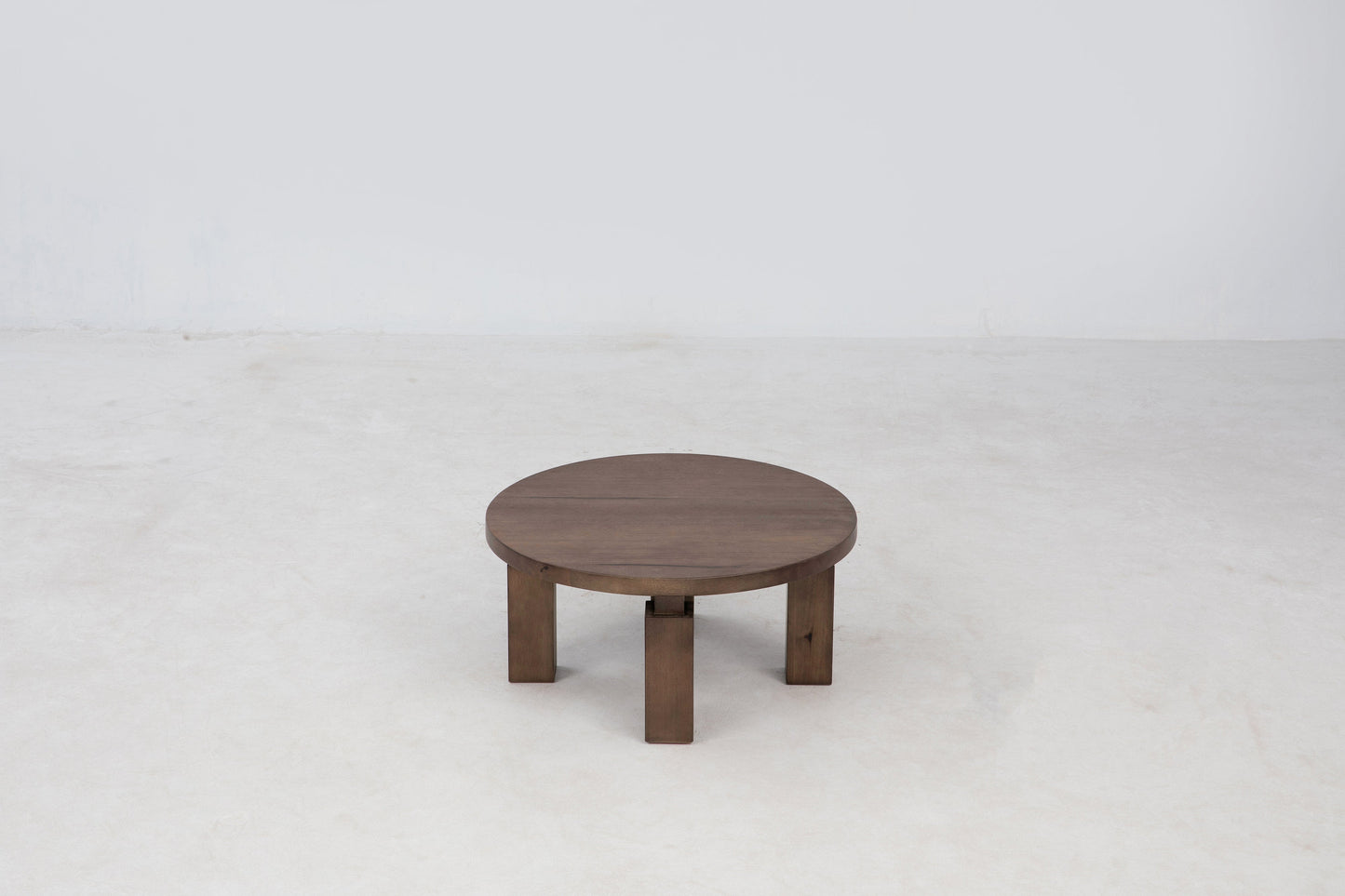 Wolo 32 Round Cocoa Coffee Table Coffee Tables