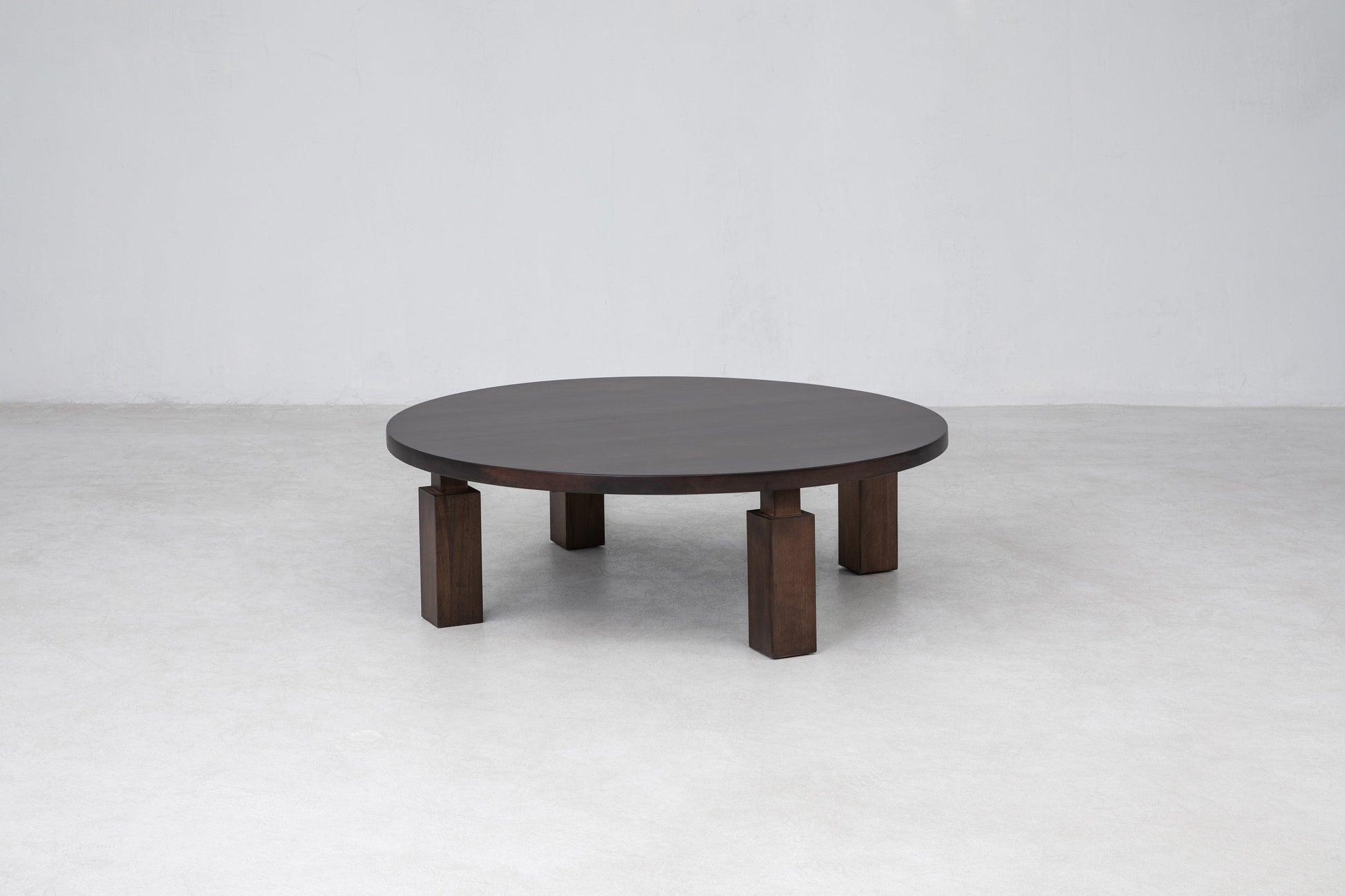 Wolo 48 Round Cocoa Coffee Table Coffee Tables