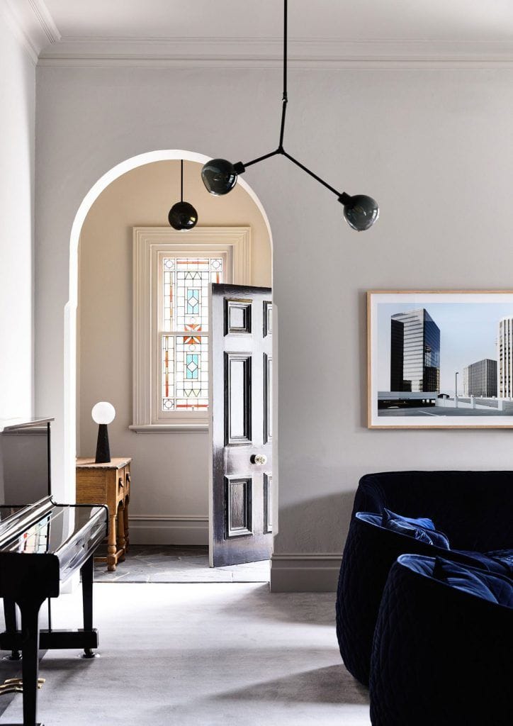 Y02 Chandelier Chandeliers