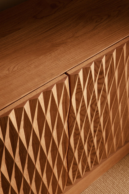 Sideboard 02 in solid oak, close view of the diamond relief and the oak top