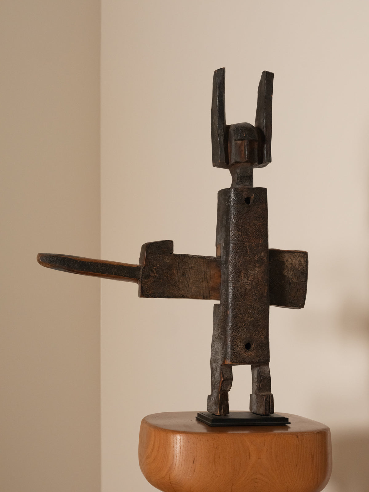 Bambara wood locker statue, nearer angled view