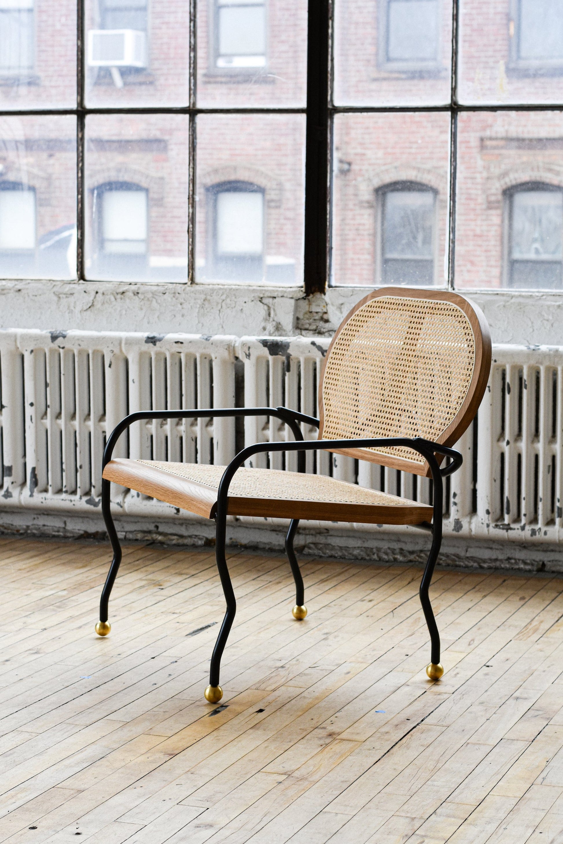 Dona Lounge Chair Chairs