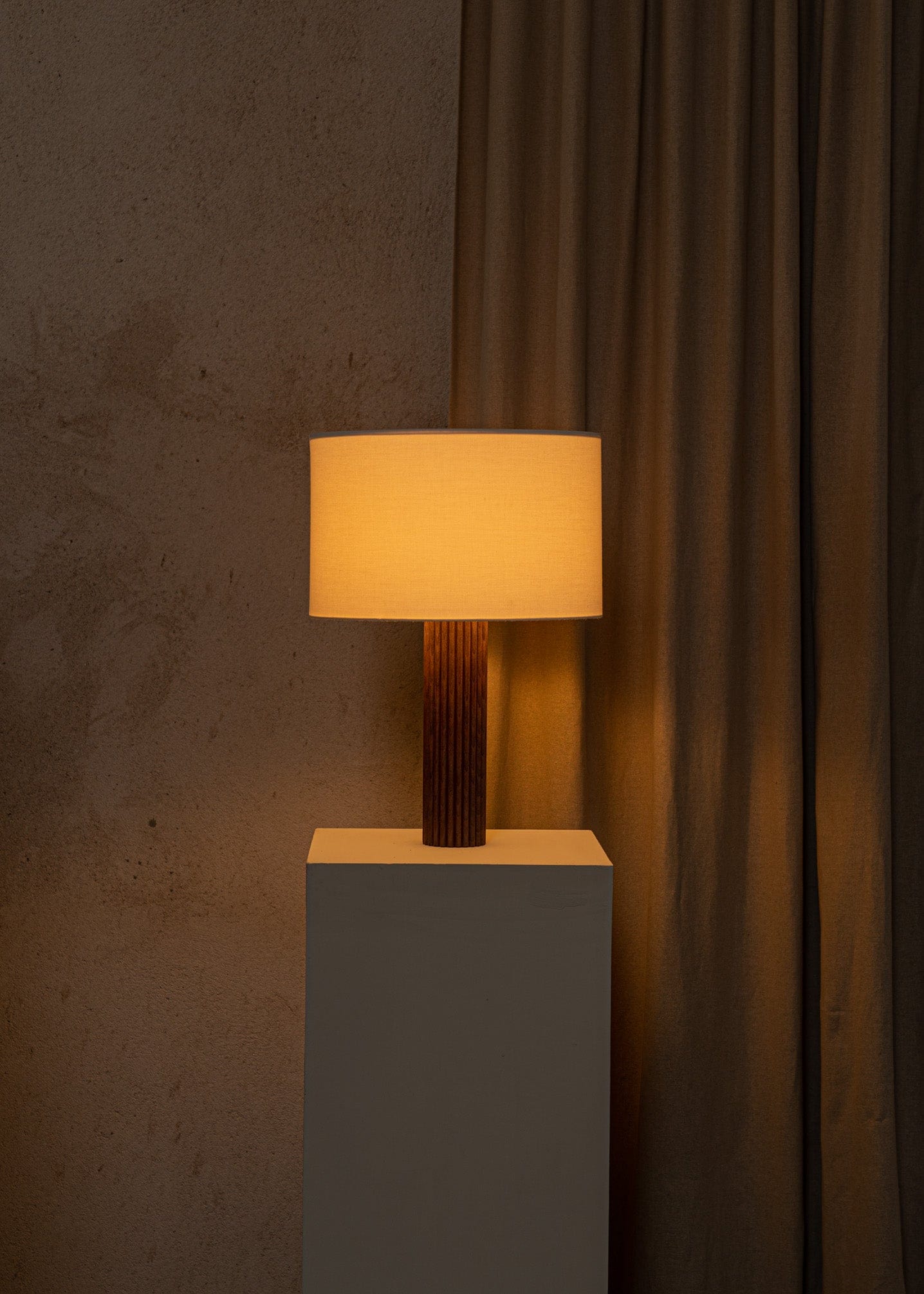 Fluta Table Lamp - Walnut Wood Lamp