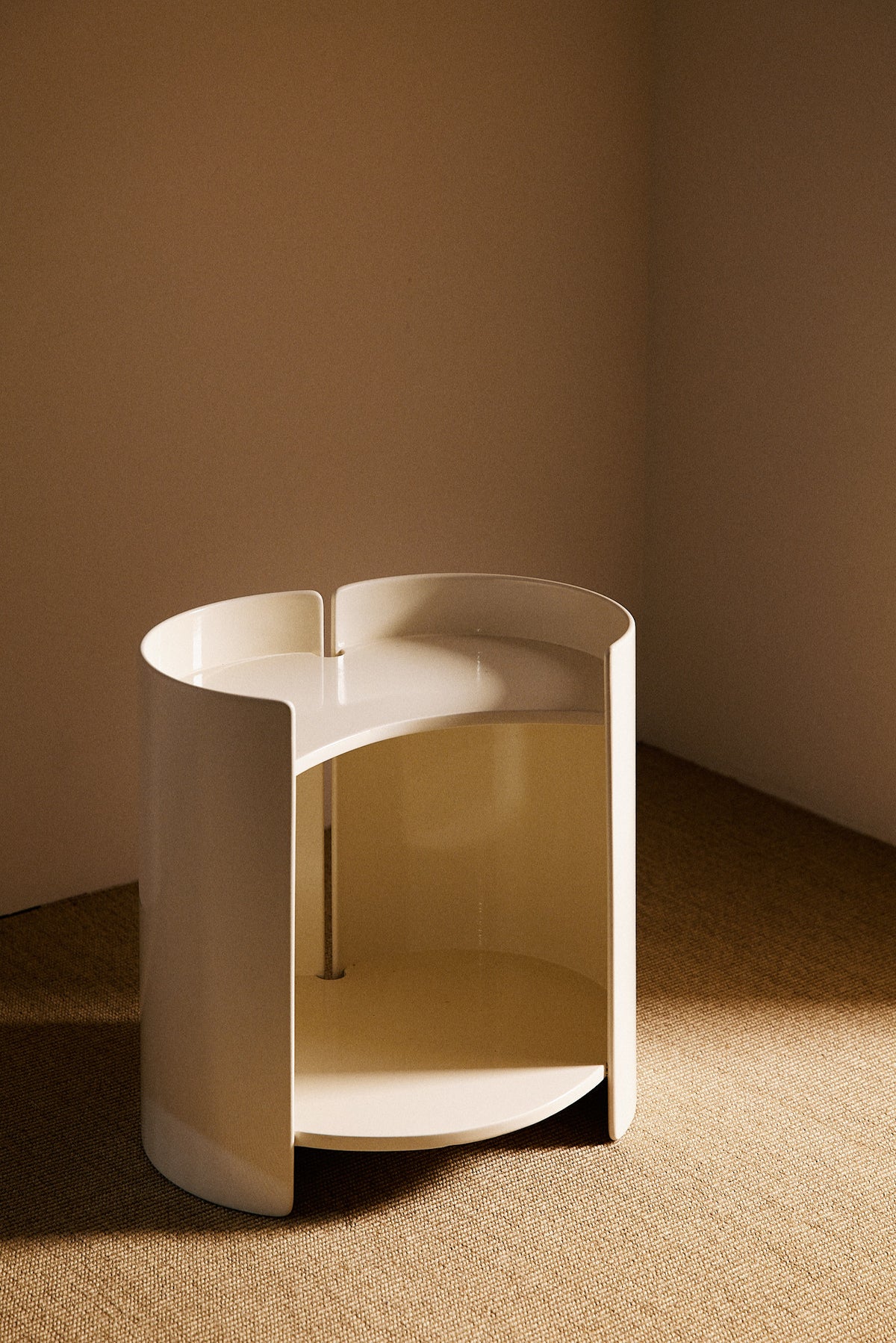 Kazuhide Takahama off white lacquered wood Gea side table, full view of one table from the side with the shelf open