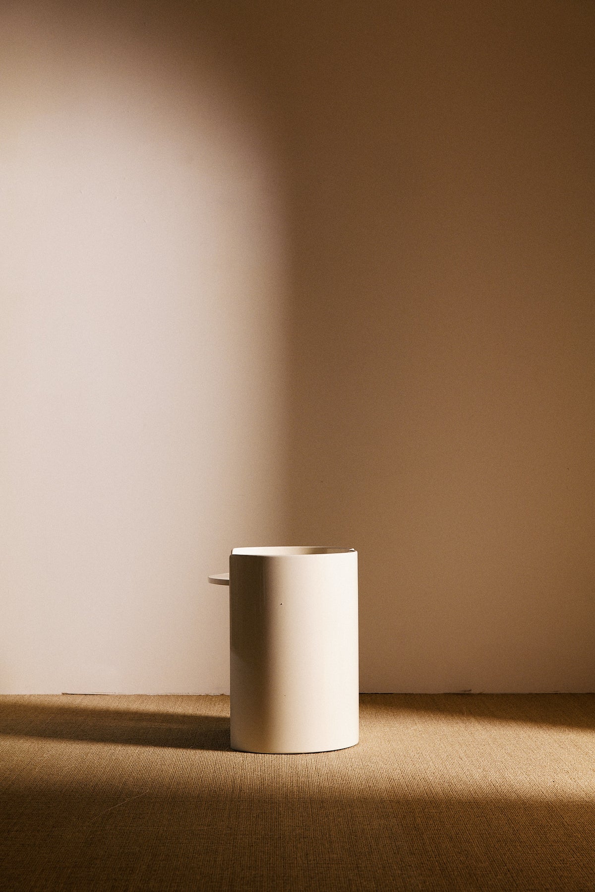 Kazuhide Takahama off white lacquered wood Gea side table, single table from the back with the raised edge of the top