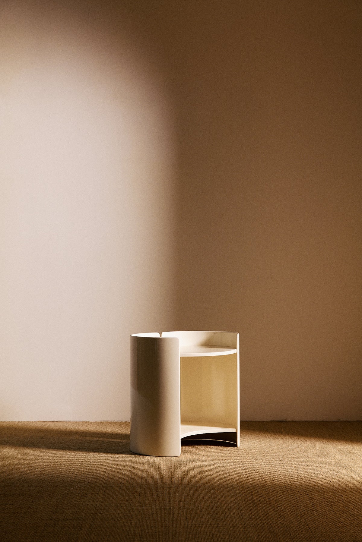 Kazuhide Takahama off white lacquered wood Gea side table, single table at an angle from the side with the shelf