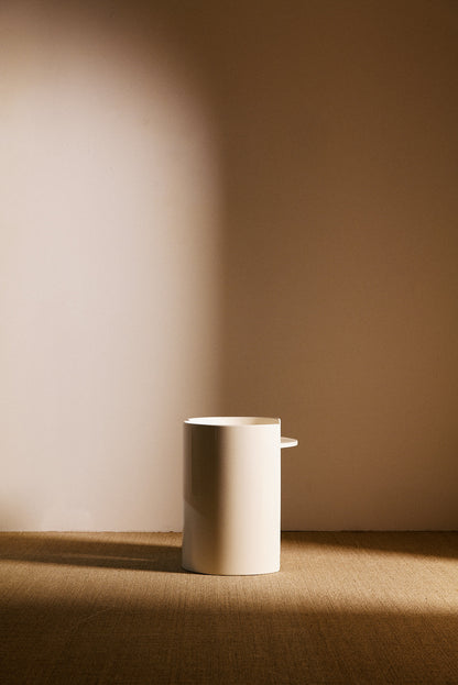 Kazuhide Takahama off white lacquered wood Gea side table, single table from the side with the edge of the round top