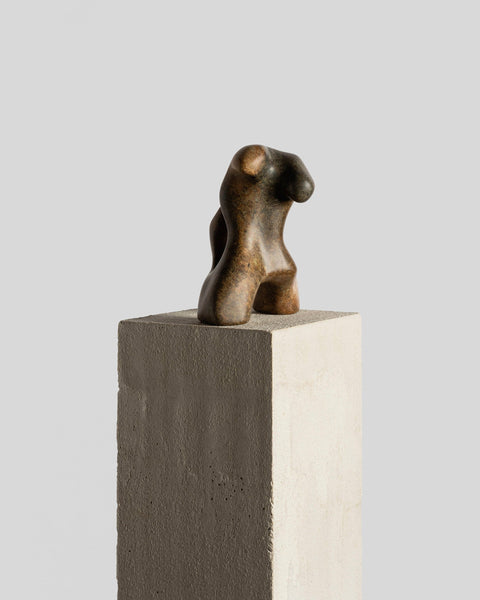Lady III Vermont Soapstone Sculpture by Lisa Dengler – Claude Home