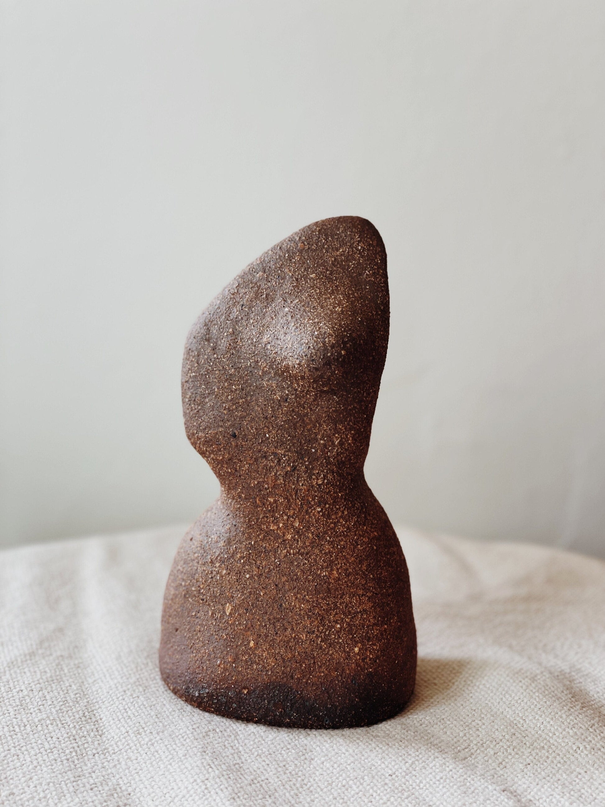 Minimal Standing Mixed Clay Sculpture by Le Minou Studio
