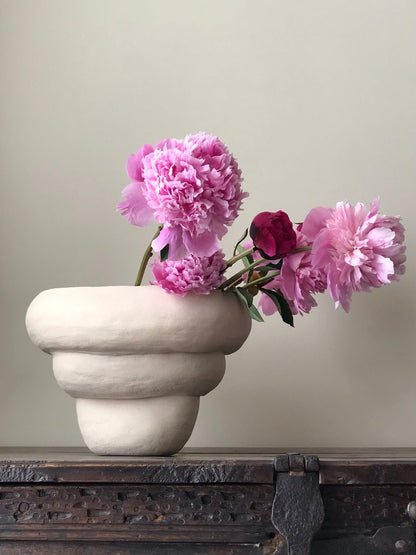 Modder Serendipity Off White by Françoise Jeffrey Vases