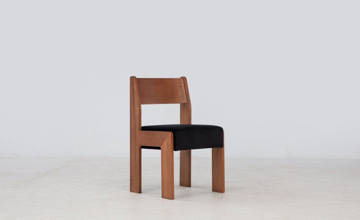 Reka Side Chair in Amber/Black Velvet Side Chairs