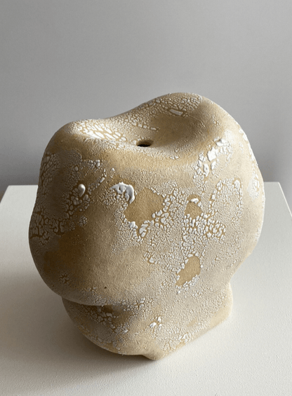 White Textured Ceramic Vase by Maku Ceramics. Vases