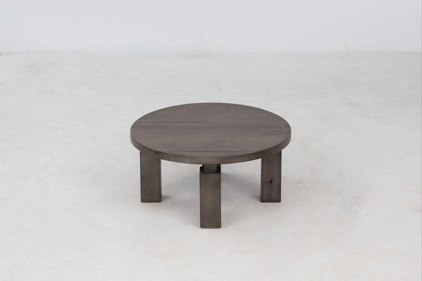 Wolo Round Coffee Table Coffee Tables