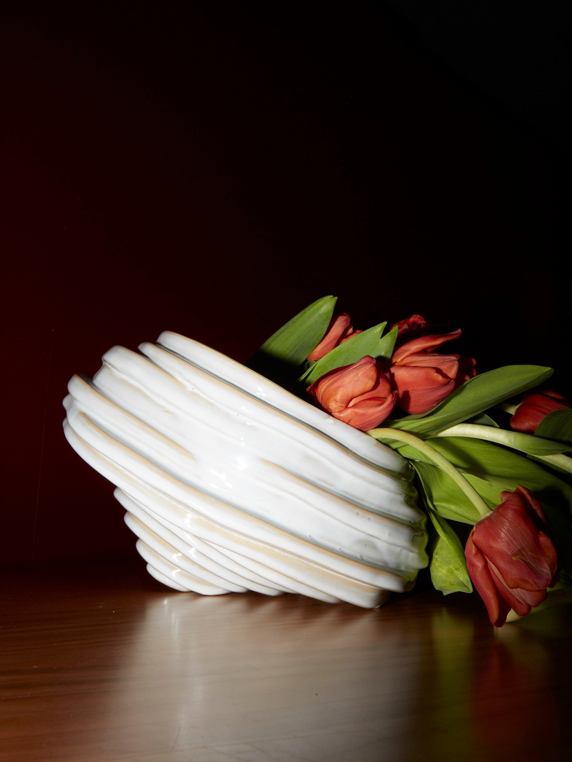 Alfonso Fruit Bowl in Shiny White