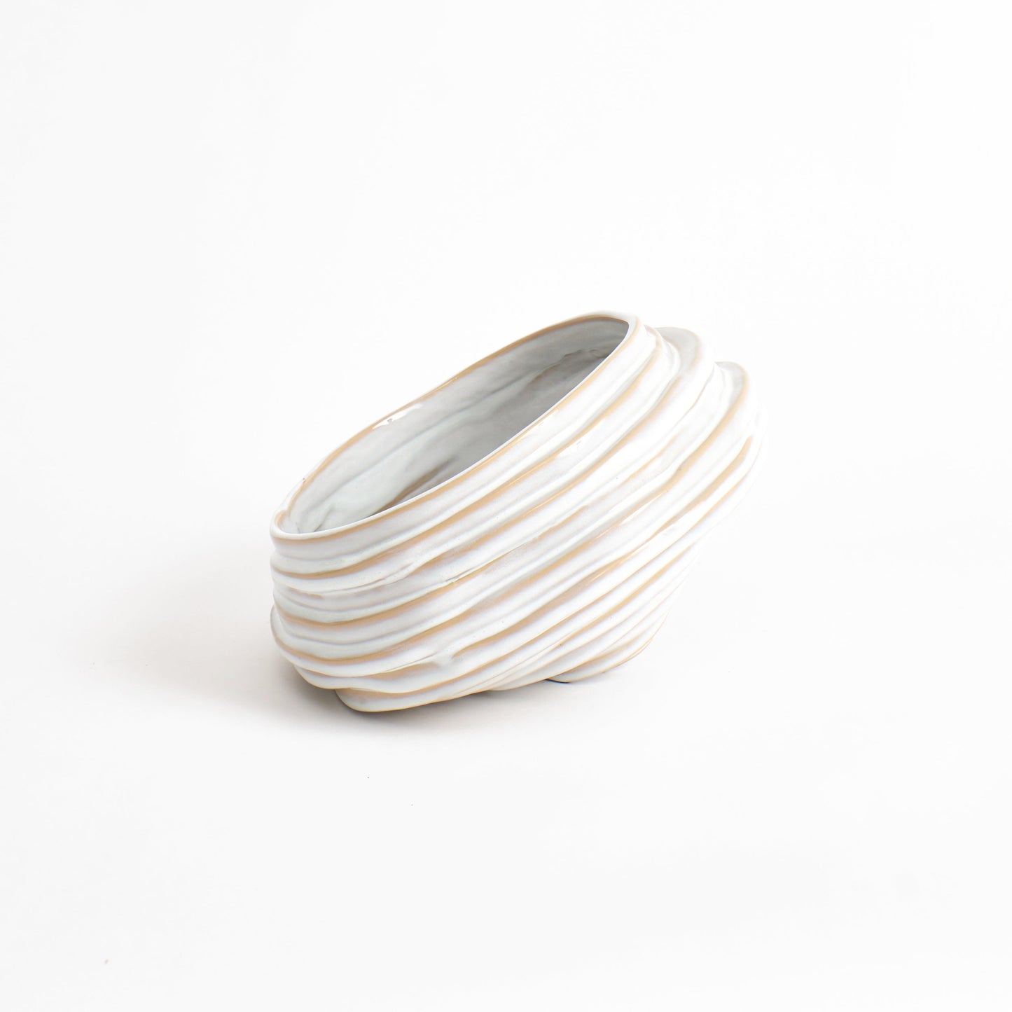 Alfonso Fruit Bowl in Shiny White Bowls