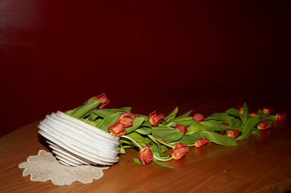 Alfonso Fruit Bowl in Shiny White Bowls