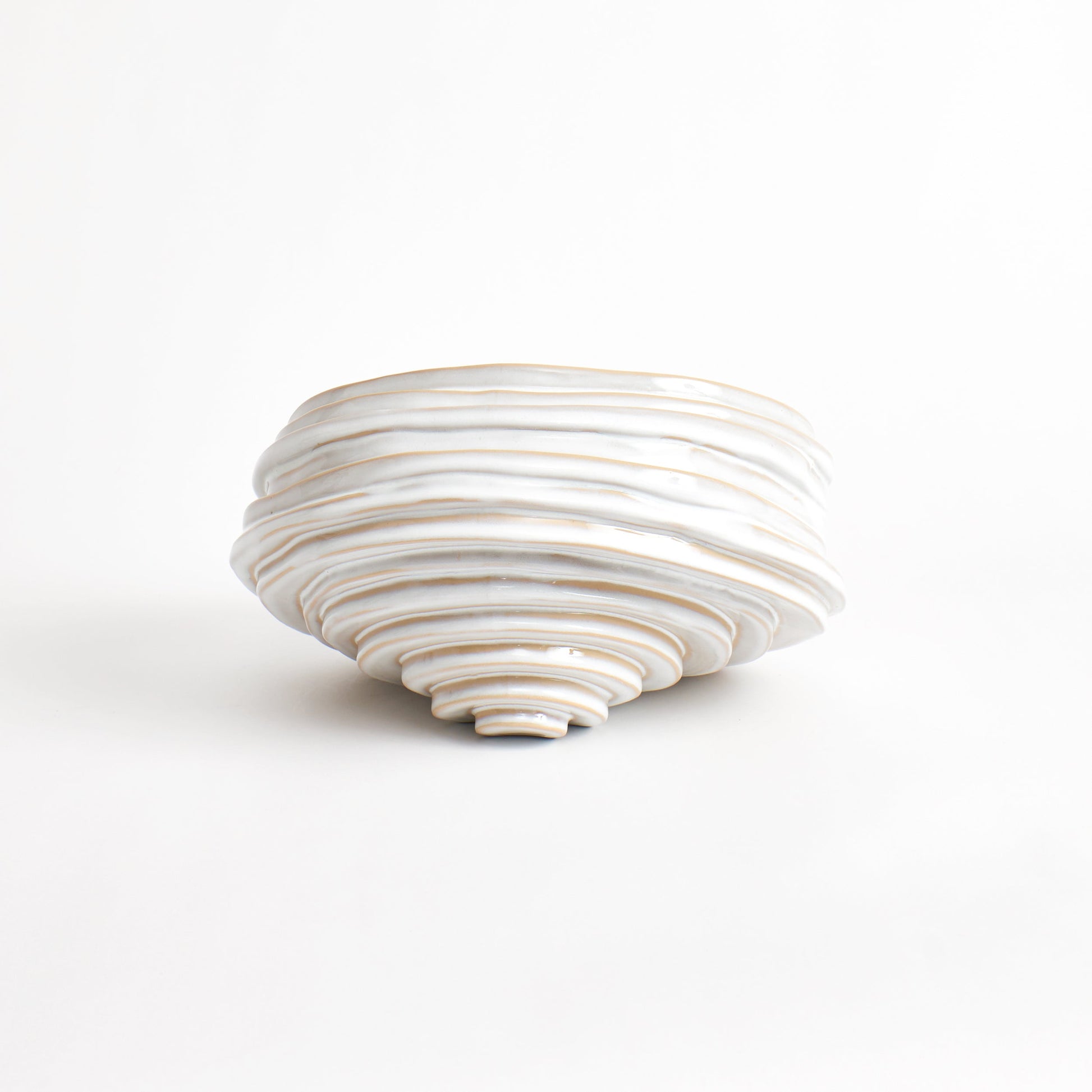 Alfonso Fruit Bowl in Shiny White Bowls