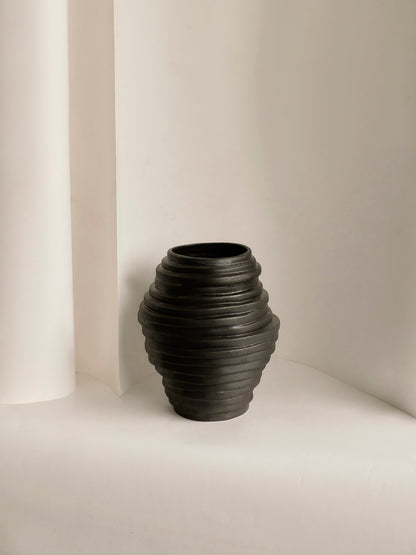 Alfonso Vase in Graphite Vases