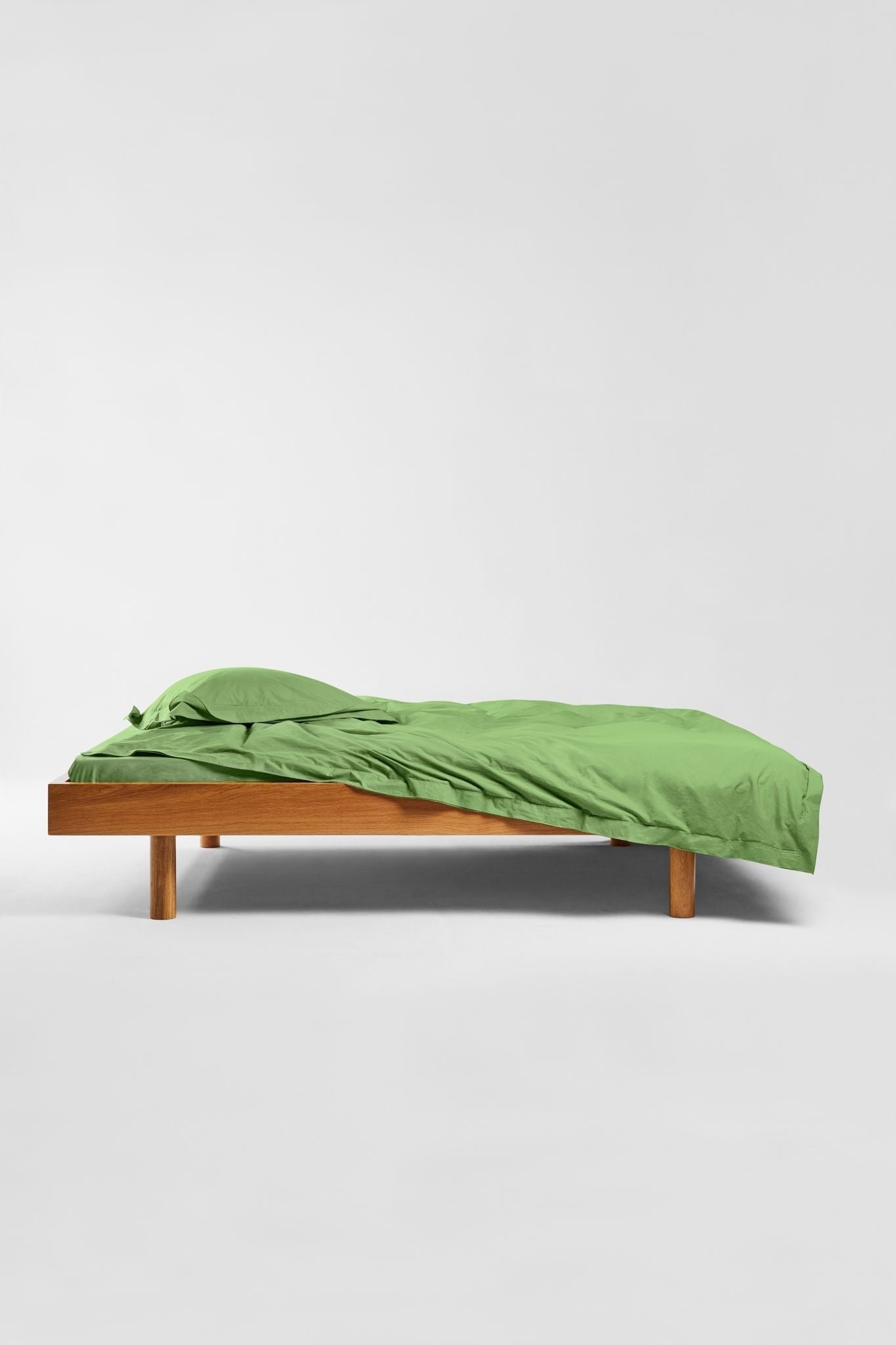 Mono Organic Cotton Percale Pillow Pair - Apple in Euro Pillow