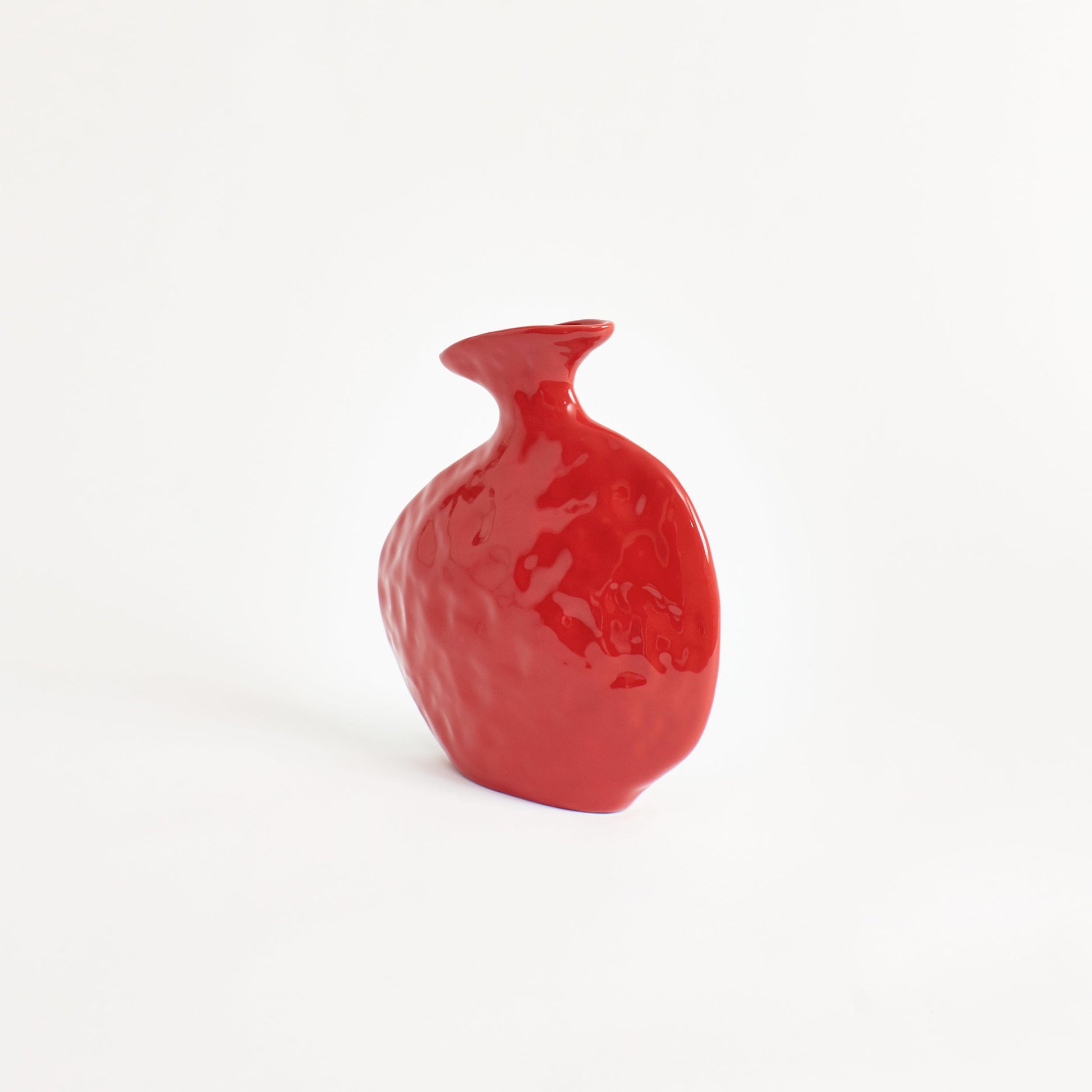 Flat Vase in Red Vases 