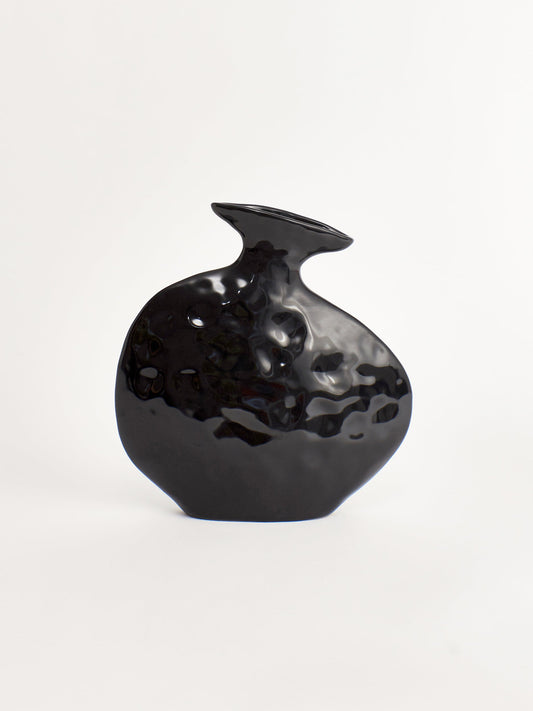 Flat Vase in Shiny Black Vases 