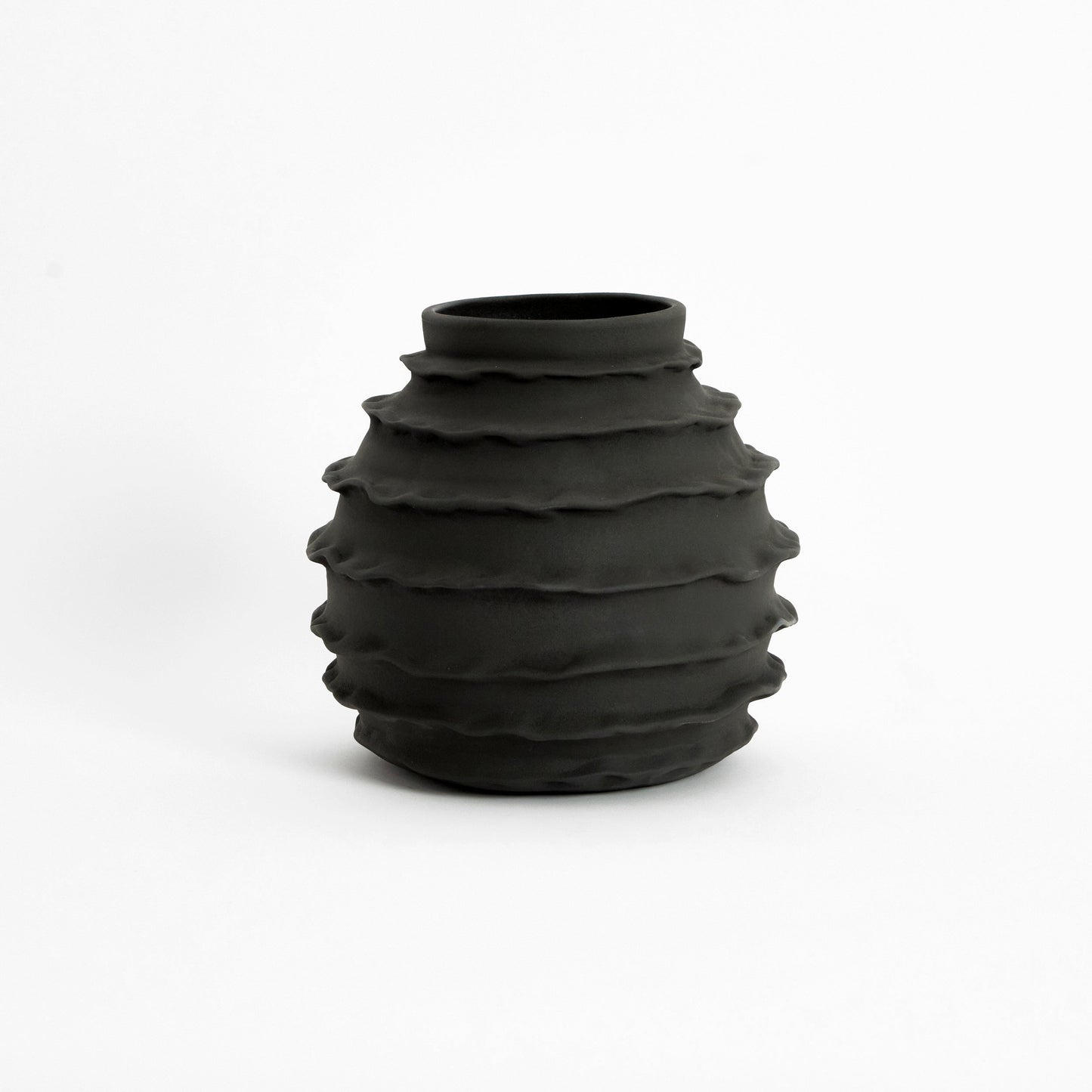 Holiday Vase in Dusty Black