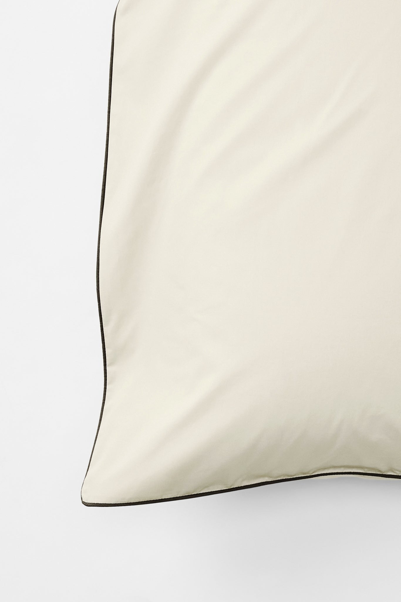 Contrast Edge Organic Cotton Percale Pillow Pair Canvas with Cinder