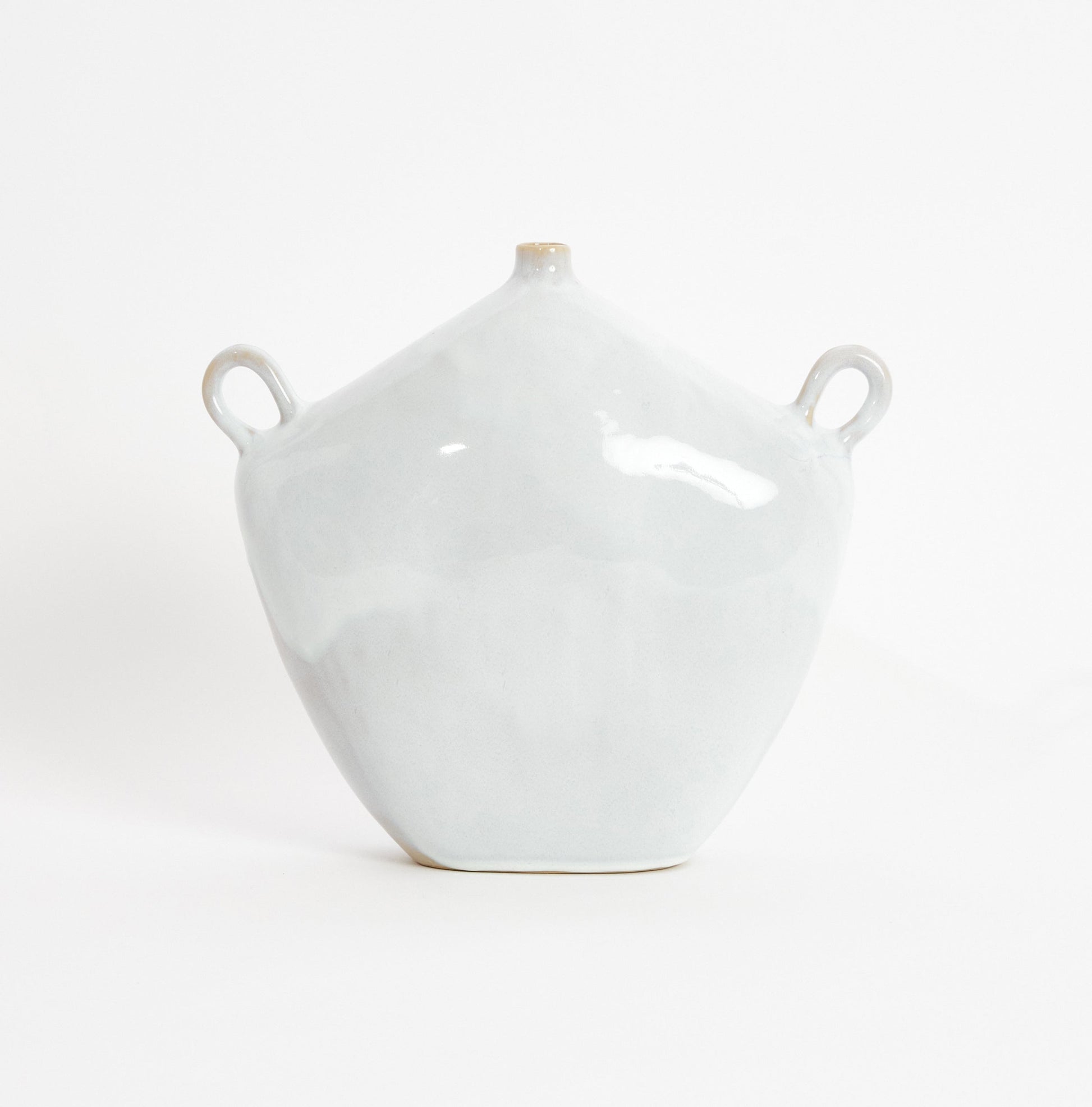 Maria Vessel in Whiny White Vases 