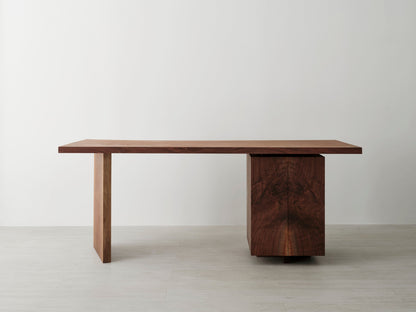 Mira Desk Desks