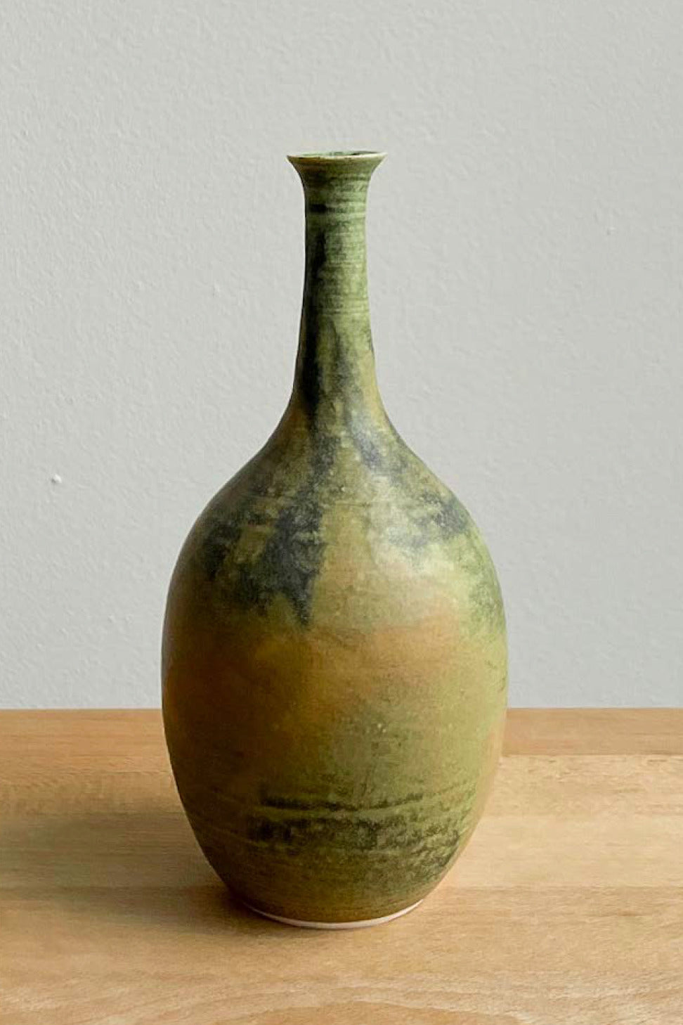 Nhan Bud Vase D Vases