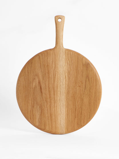 Round Large Board in Oak Serveware