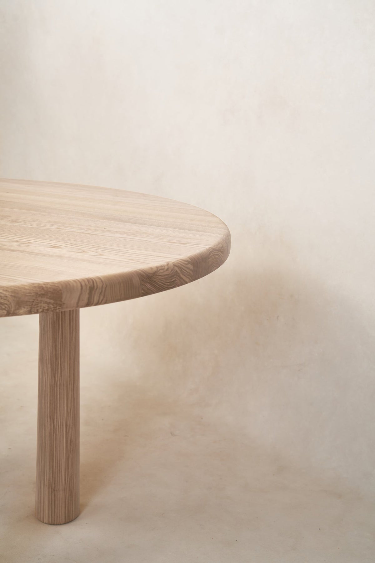 Copta Round Table Round Topa Topa Dining Table - Natural, Dining Tables – Claude Home
