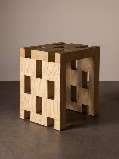 Vivi Side Table in Oak End Tables
