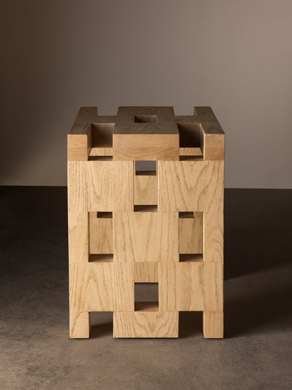 Vivi Side Table in Oak End Tables